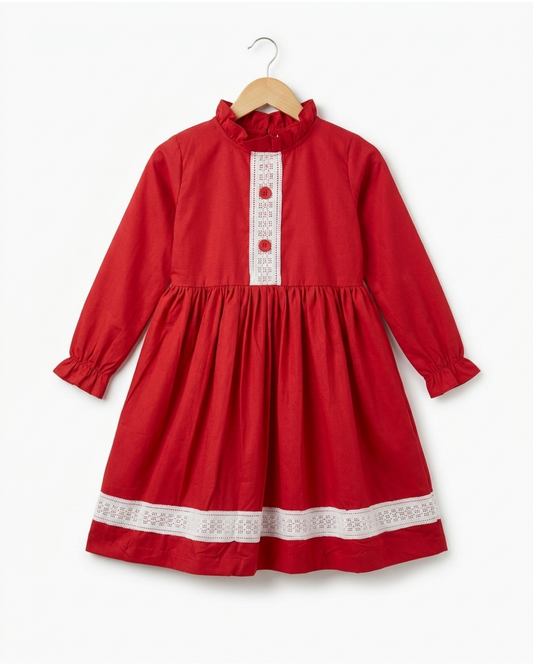 Full sleeves frock with gathered collar and lace
