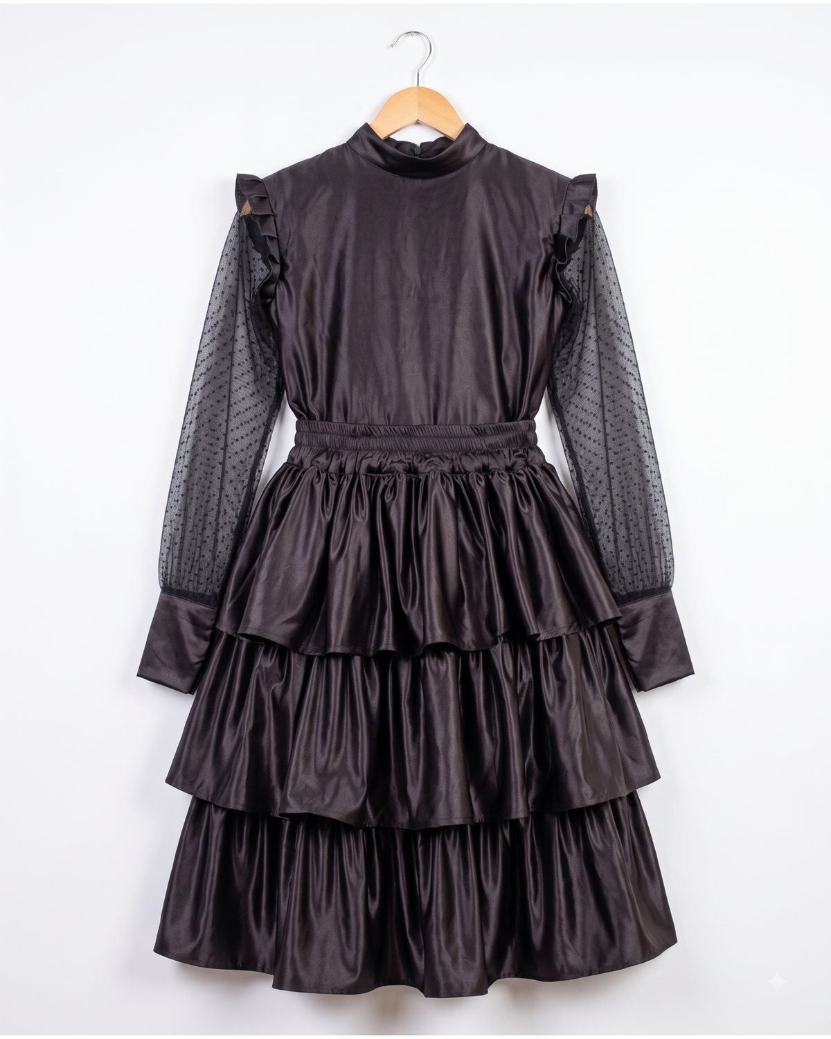 Frill skirt with closed collar top