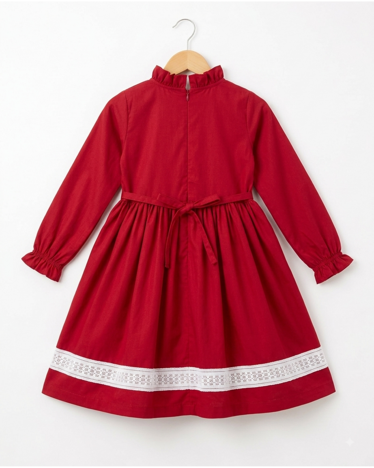 Full sleeves frock with gathered collar and lace